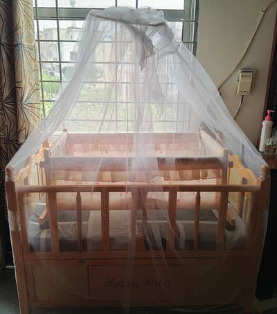 very high quality baby court 9/10 condition