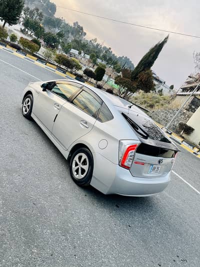 Toyota prius 1.8 2013/17 total genuine