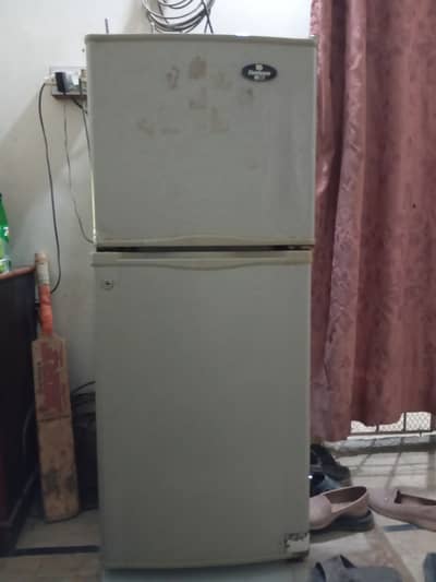 Dawlance Fridge Refrigerator.                    0/3/1/4/2/2/1/4/2/7/5