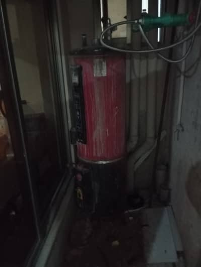 Geyser for sale electric and gas