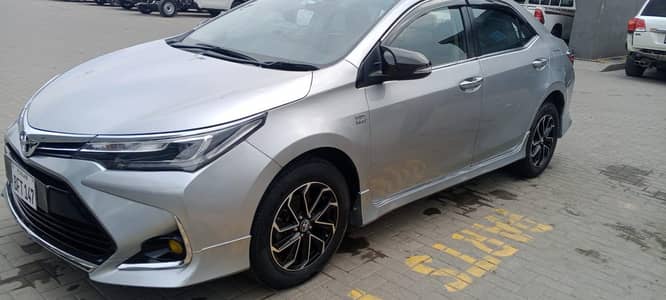 Toyota Corolla Altis manual 1.8 2015