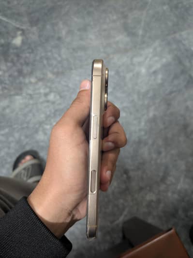 16 pro jv desert titanium