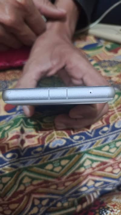 Google Pixel 7a Like New – Scratchless