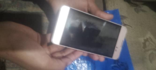 urgent sale used cell phone