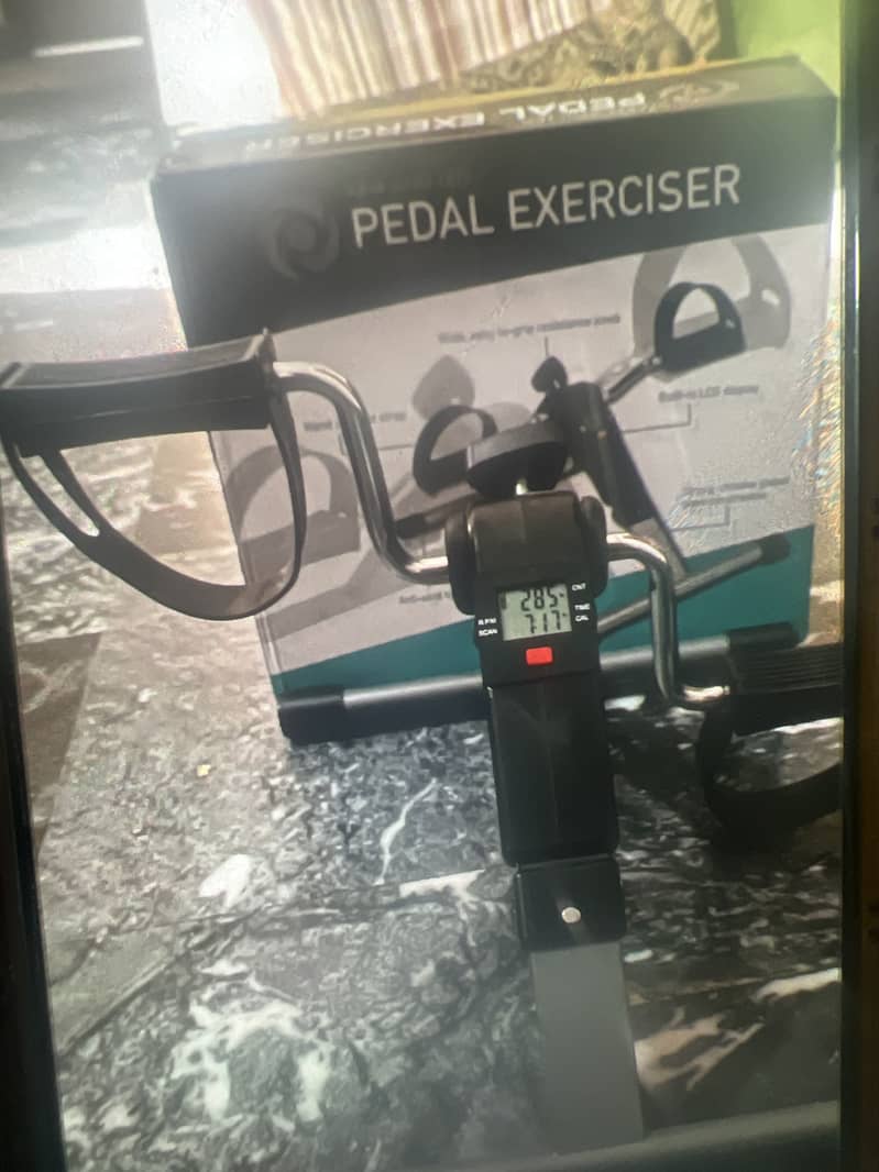 Exercise pedal exerciser 0