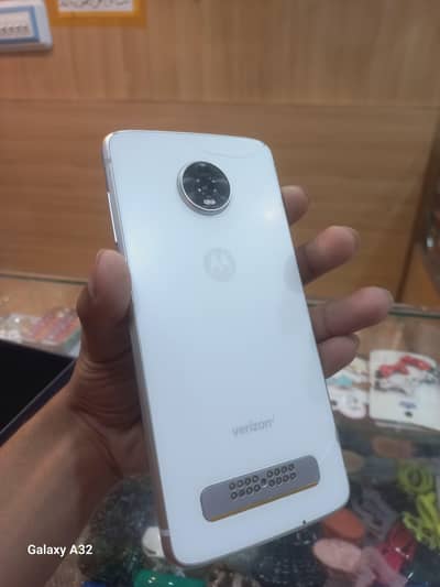 Moto z4 (4 128) PTA Approved