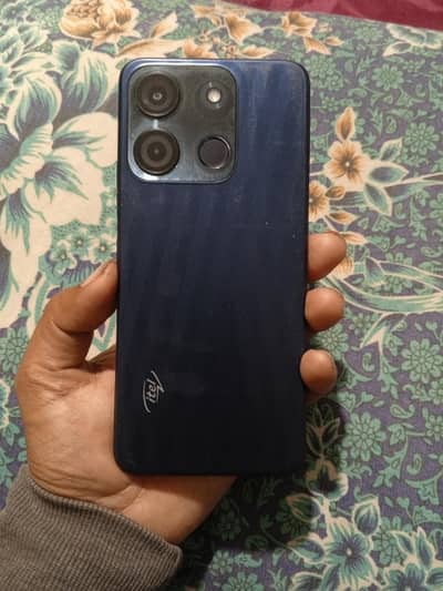 iTel 60s 4+4/128