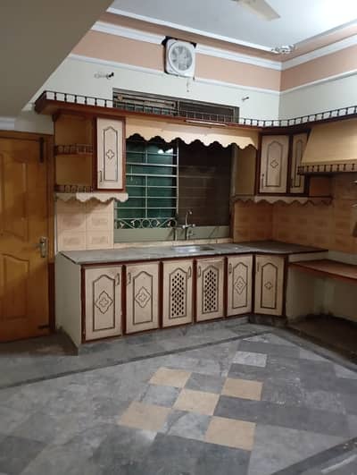 Available For Rent 10 Marla Upper Portion