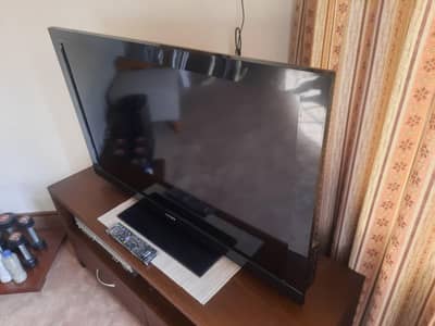 Sony LCD TV 40 in