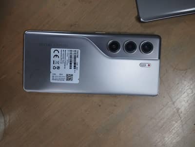 Tecno camon 40 pro 1 month used only