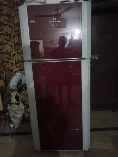 Dawlance fridge original gas and original compressor good condition