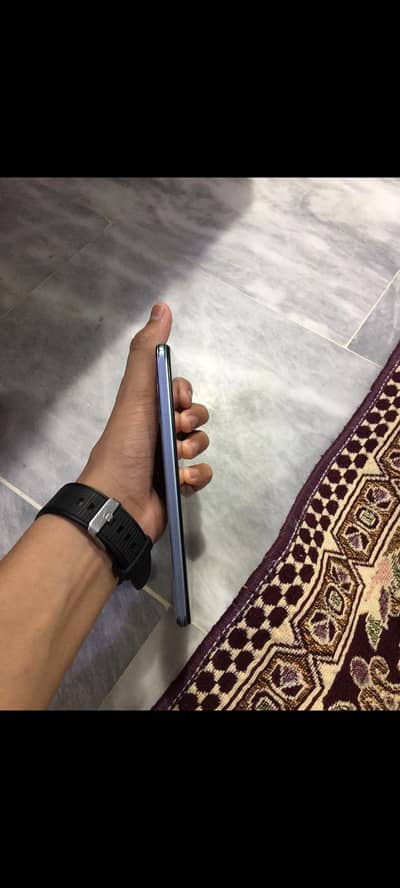 I'm selling my mobile phone