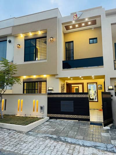 Looking for a modern, elegant, and fully designed home? This stunning 5 Marla double-height luxury house is now available for sale at an amazing price!