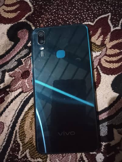 Vivo y11.