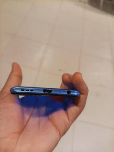 vivo y31 4+1.128. all ok whatsap 03051712057