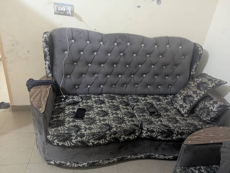 sofas 5 seater 1