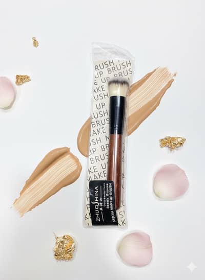 Imported Special Makeup Brush from the brand ZHUO HINA