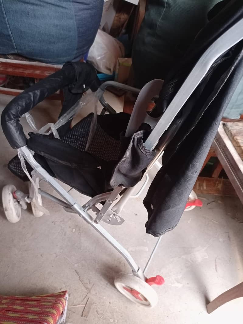 stroller 3