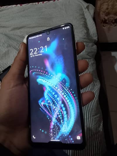 Aquos Sharp R5G