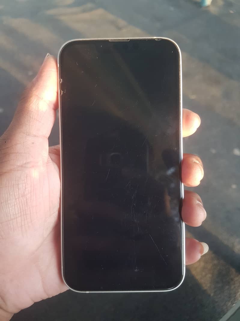 iPhone 13 5