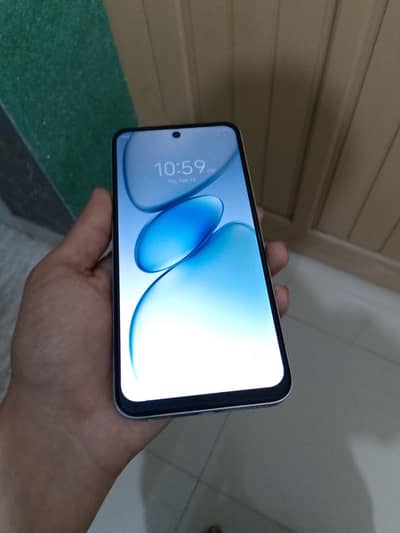 Tecno spark go1 4+4 64 my one hand used set ha with box and chargr