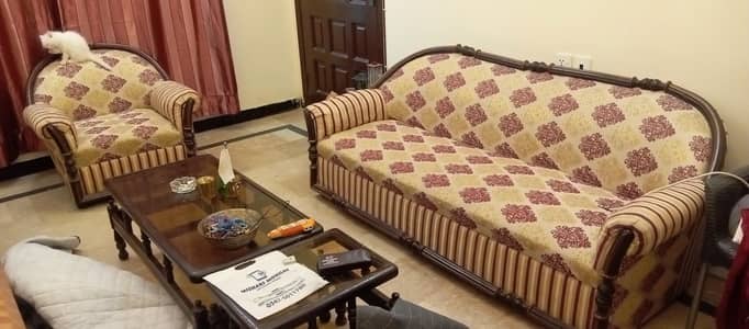 Wooden sofa set 5 seater