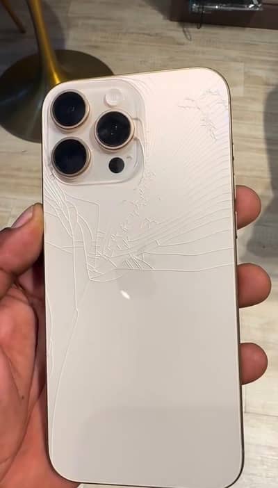 Iphone 16 pro Max Back Galas Braek