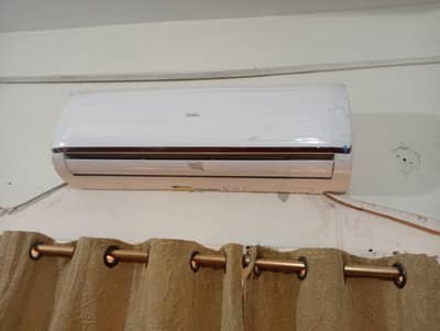 two 1.5 ton ac in good condition no leakage and repair