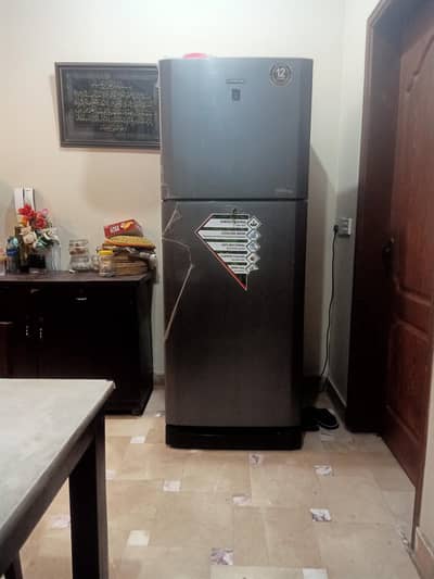 Kenwood fridge 18 cubic 1 year used only