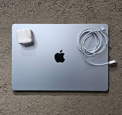 Macbook Air 15" | 16GB  | 256GB  | 512GB
