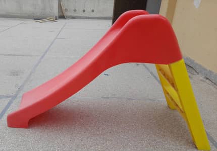 in very good condition 2 steps slide