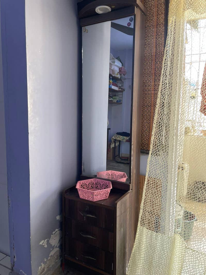 Dressing Table 0