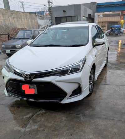Toyota Corolla altis grande cvti. 1.8