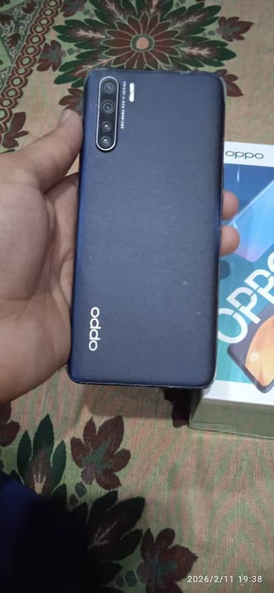 Oppo F15 8/128