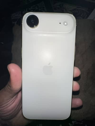 17 Air gold 256 box with cable