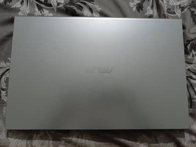 Asus vivobook i5 11gen 8gb ram 512gb ssd