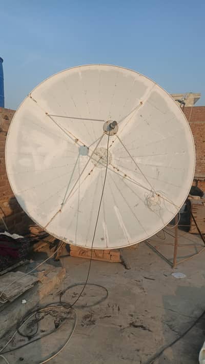 8 foot Dish Shabbir