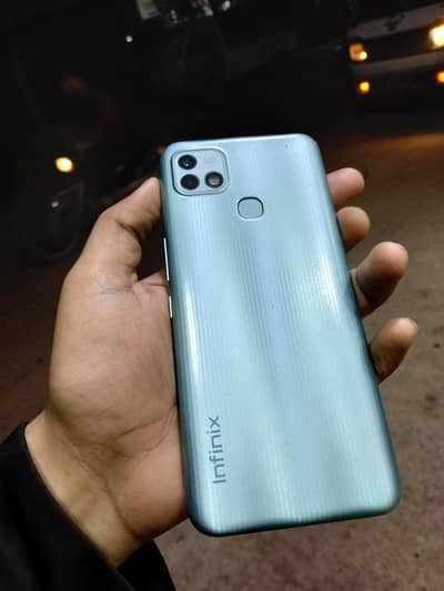 Infinix hot 10i with box