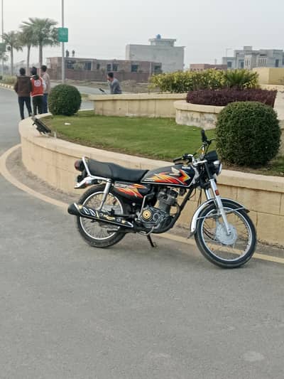 very nice look kis model bike