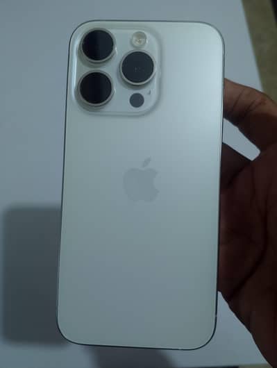 iphone 15 pro jv  88bh white color
