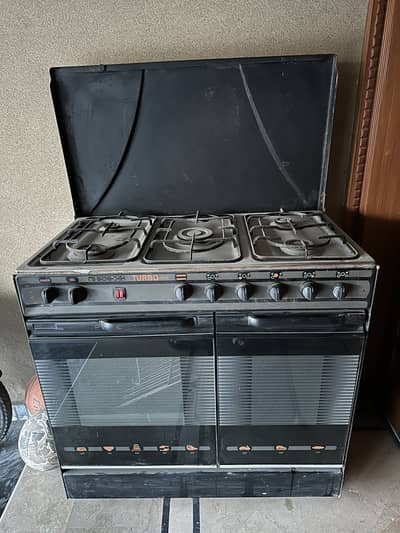 Turbo King 5 burners and Built in Oven (negotiable)