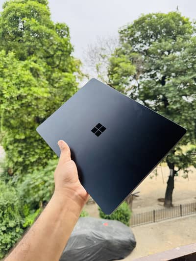 Microsoft surface Laptop 4
