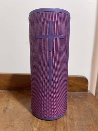 Boom 3 Ultimate Ears. Portable Waterproof Bluetooth Speaker.