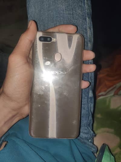 oppo A7 4gb 64gb pta camera nh Chal rahy without box cnic dengy