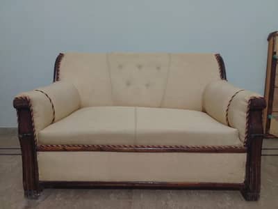 Hot Deal! Premium Sofa Set – First Come, First Served