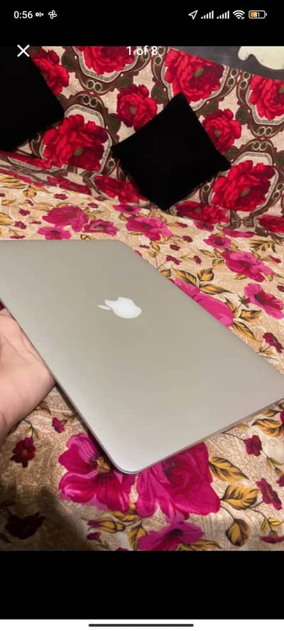 MacBook air mid 2011 all ok exchange possible with iPhone