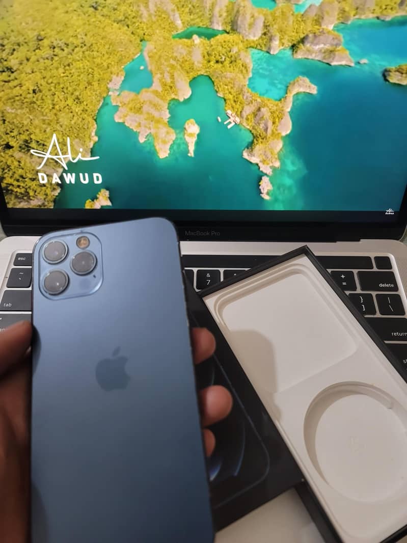IPHONE 12PRO 1