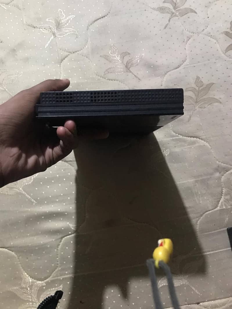 ps 2 with 2 controler 9