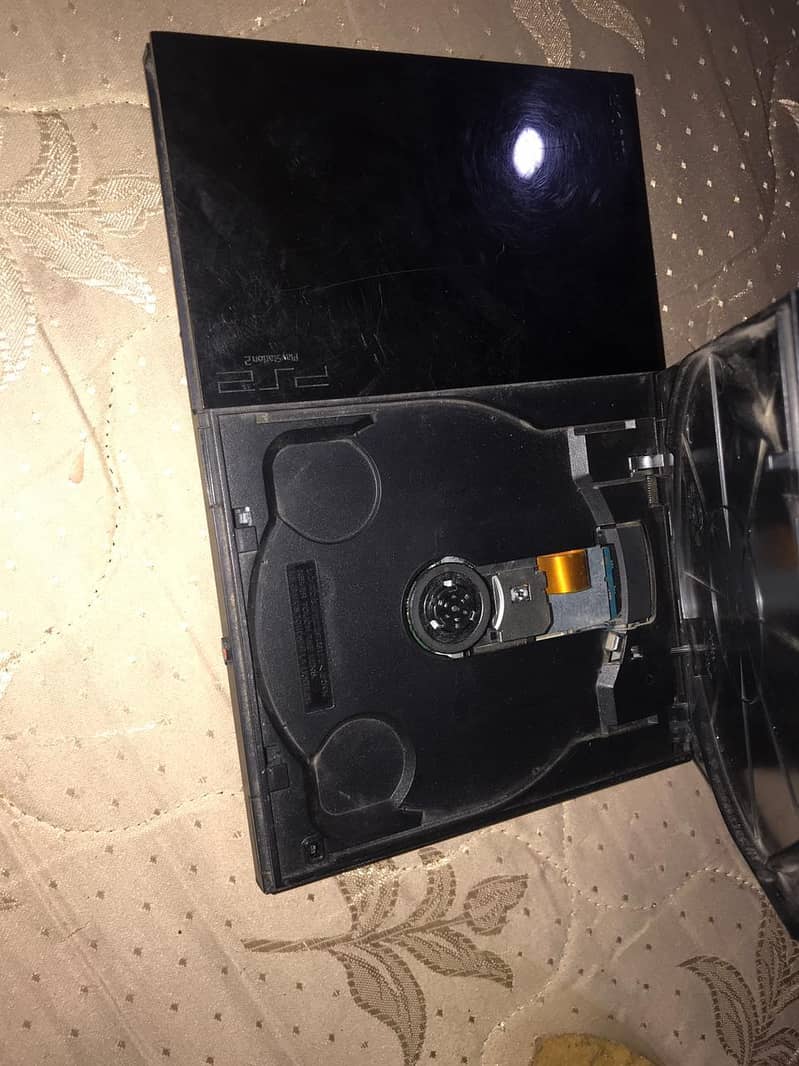 ps 2 with 2 controler 14