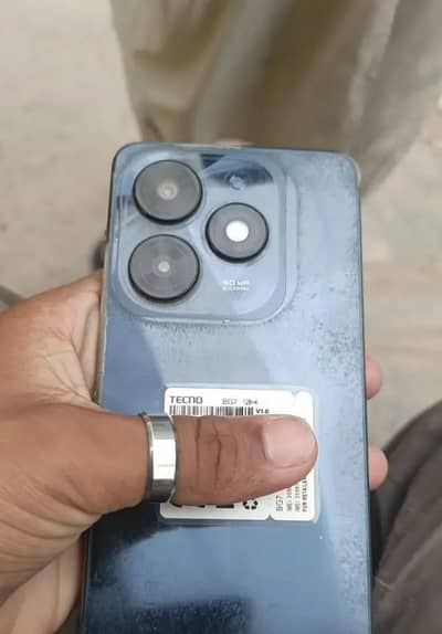 Tecno spark 20c box charger sath ha back side py jelly